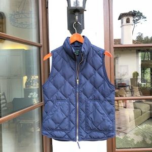 Women’s small quilted outdoor vest